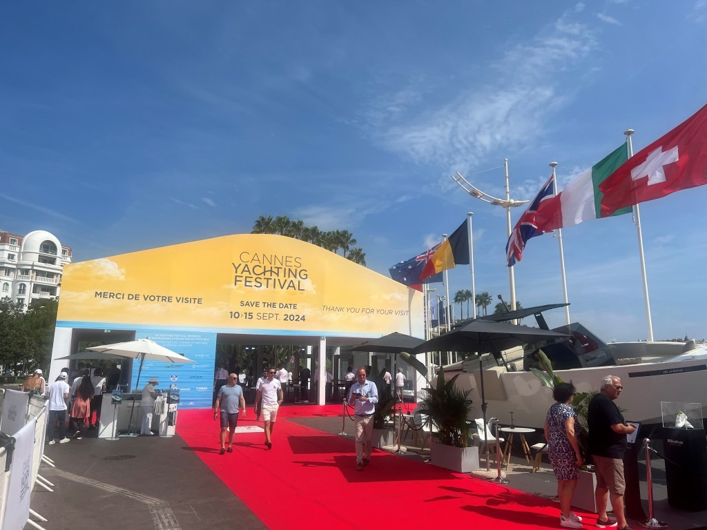 Solarglide fly to Cannes Yacht Festival