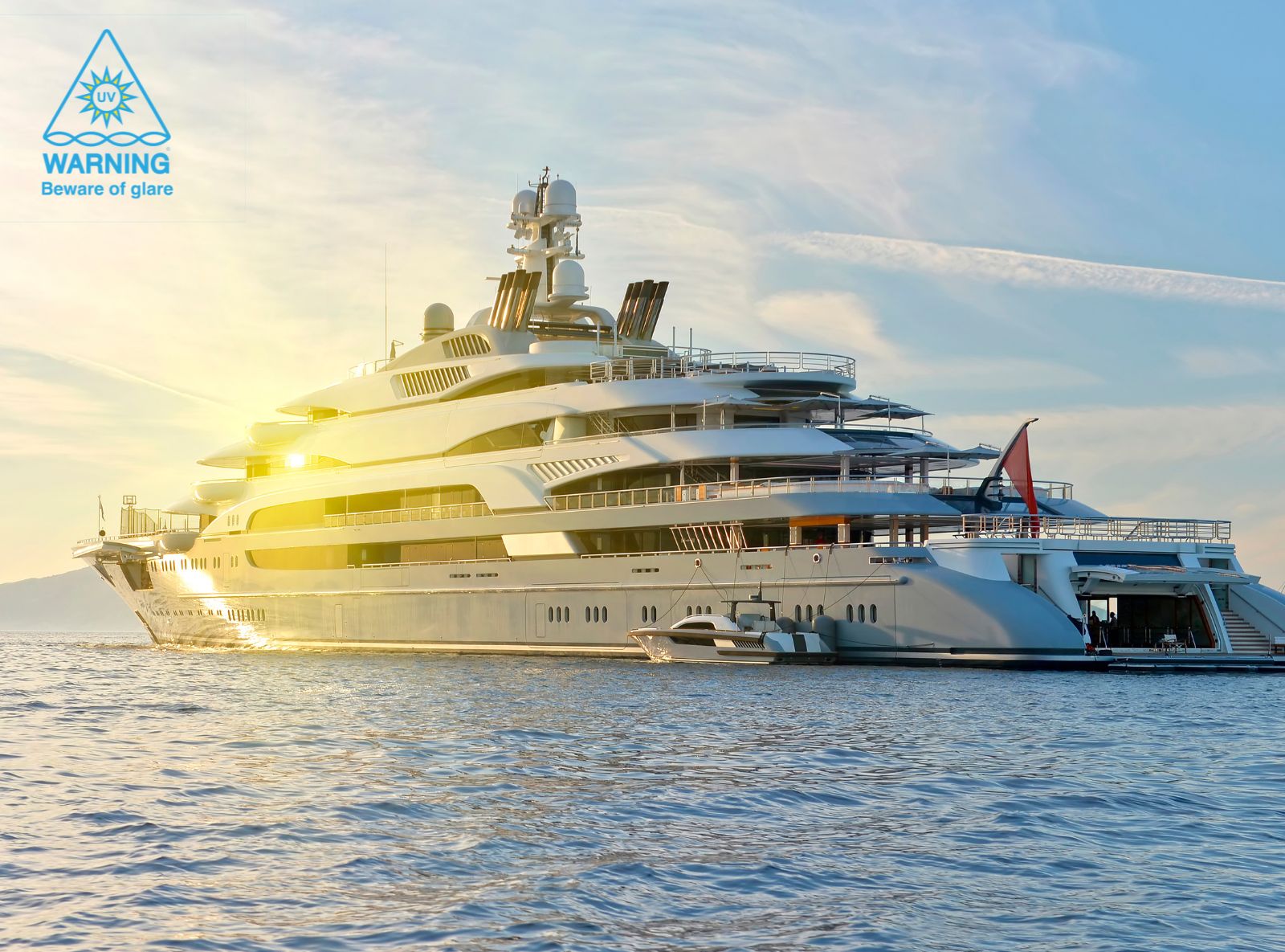 the glare effect by solarglide on a luxury Yacht